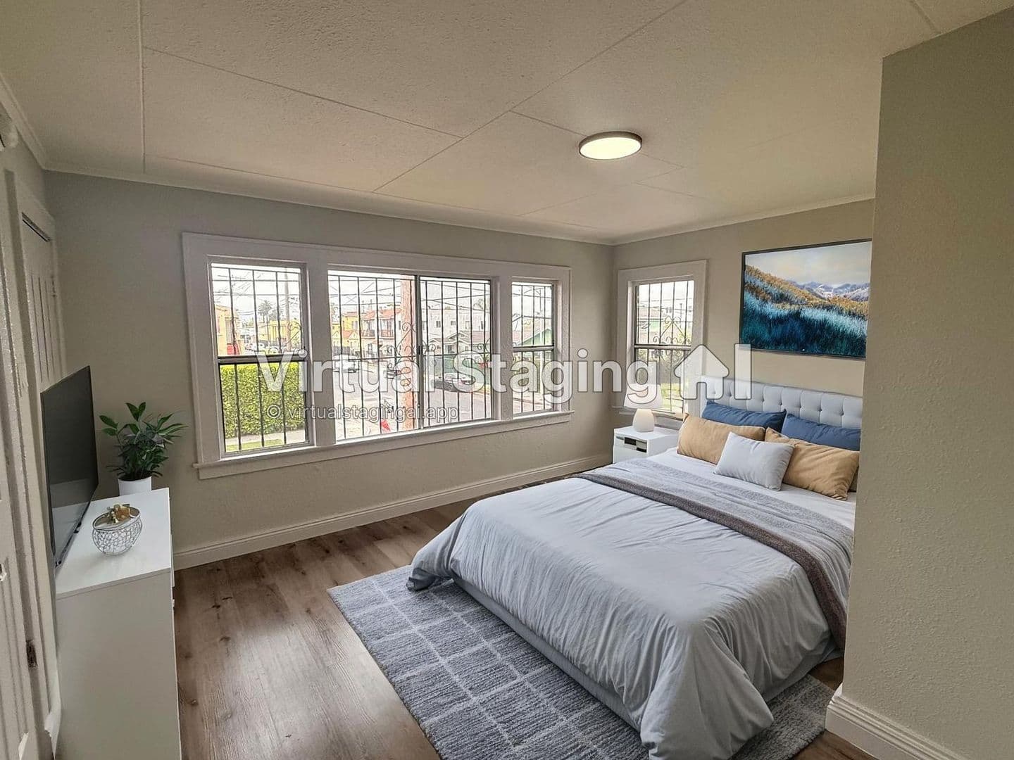 Los Angeles Apartment: 4277 S. Kansas Avenue