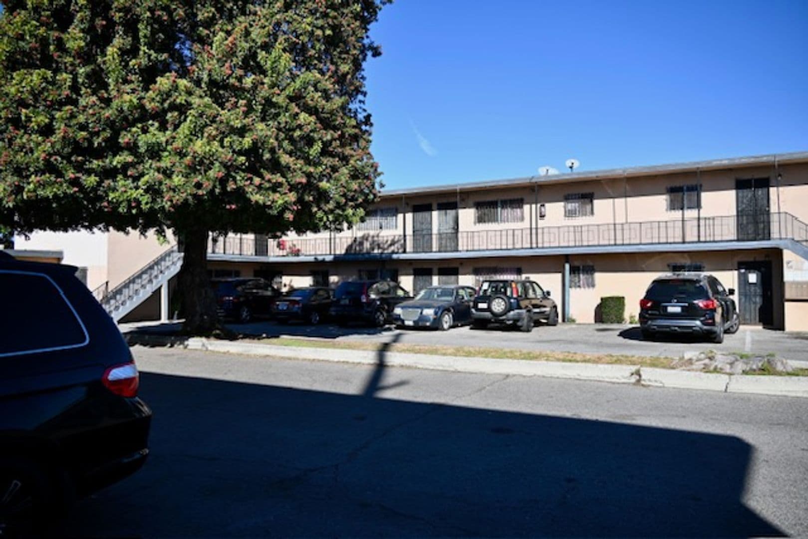 Los Angeles Apartment: 7843 S. Towne Avenue