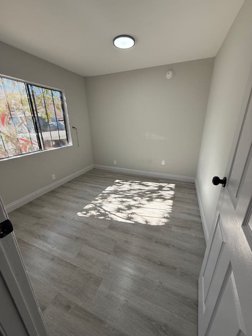 Los Angeles Apartment: 5955 S. Main Street