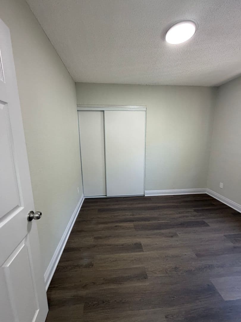 Los Angeles Apartment: 1338 W. 57th Street