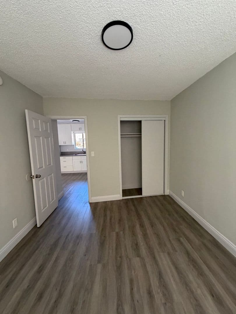 Los Angeles Apartment: 2508 S. West View Street