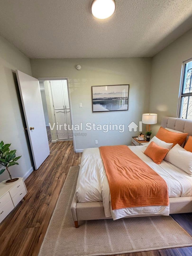 Los Angeles Apartment: 1338 W. 57th Street