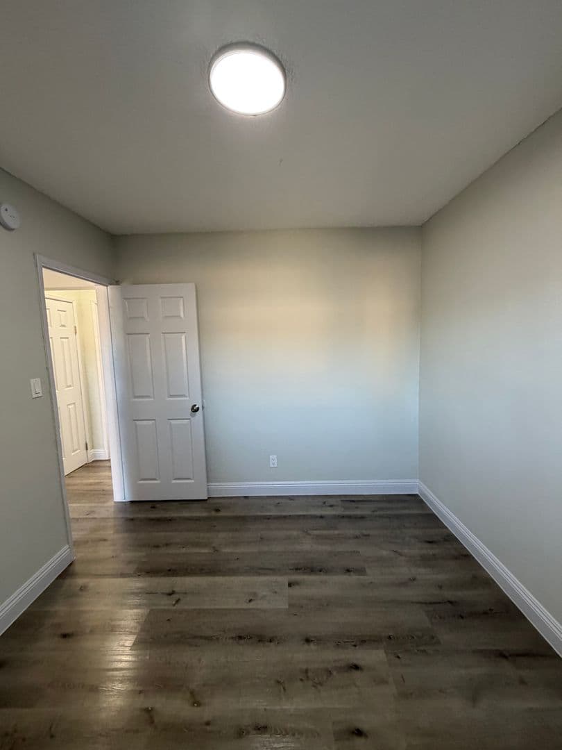 Los Angeles Apartment: 7843 S. Towne Avenue