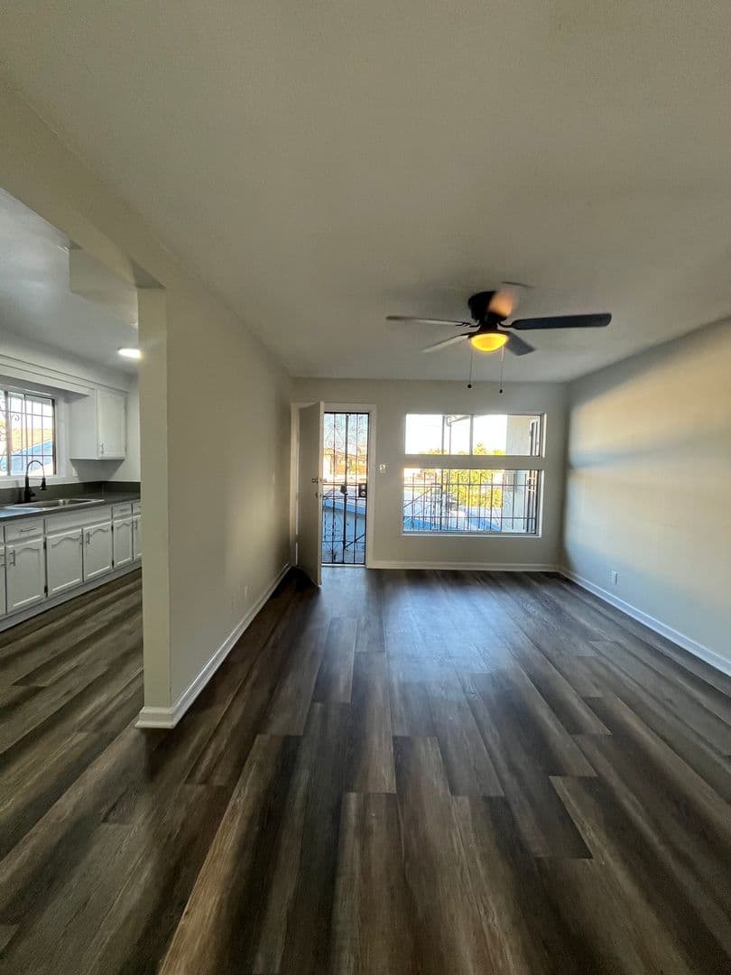 Los Angeles Apartment: 1324 W. 93rd Street