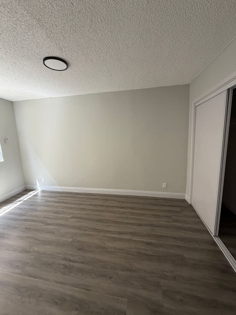 Los Angeles Apartment: 2508 S. West View Street