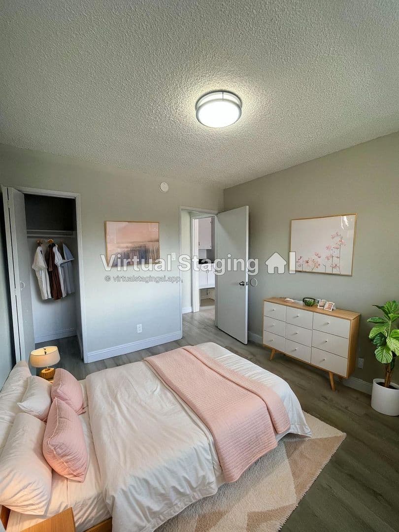 Los Angeles Apartment: 3511 W. 15th Street