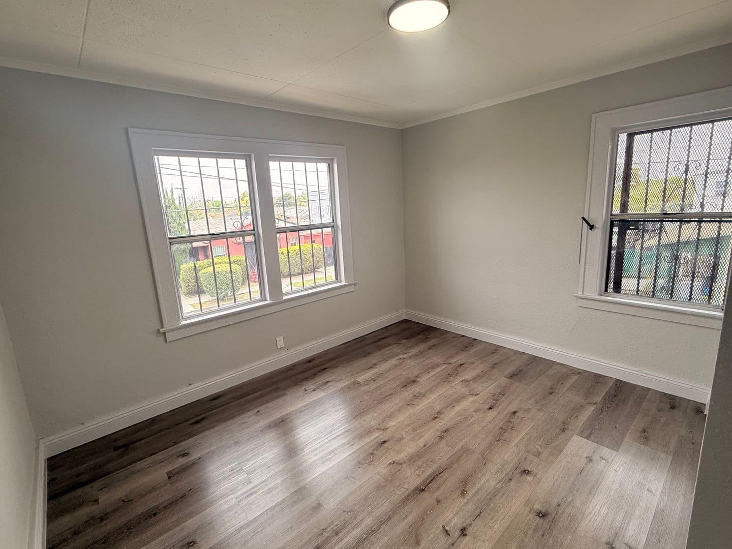 Los Angeles Apartment: 4277 S. Kansas Avenue