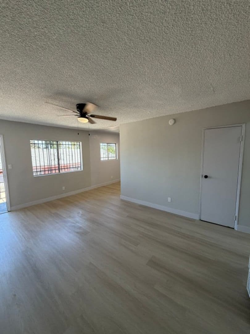 Los Angeles Apartment: 600 W. 93rd Street