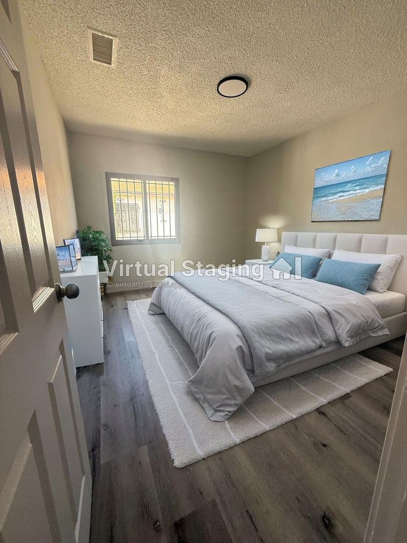 Los Angeles Apartment: 9625 S. Hoover Street
