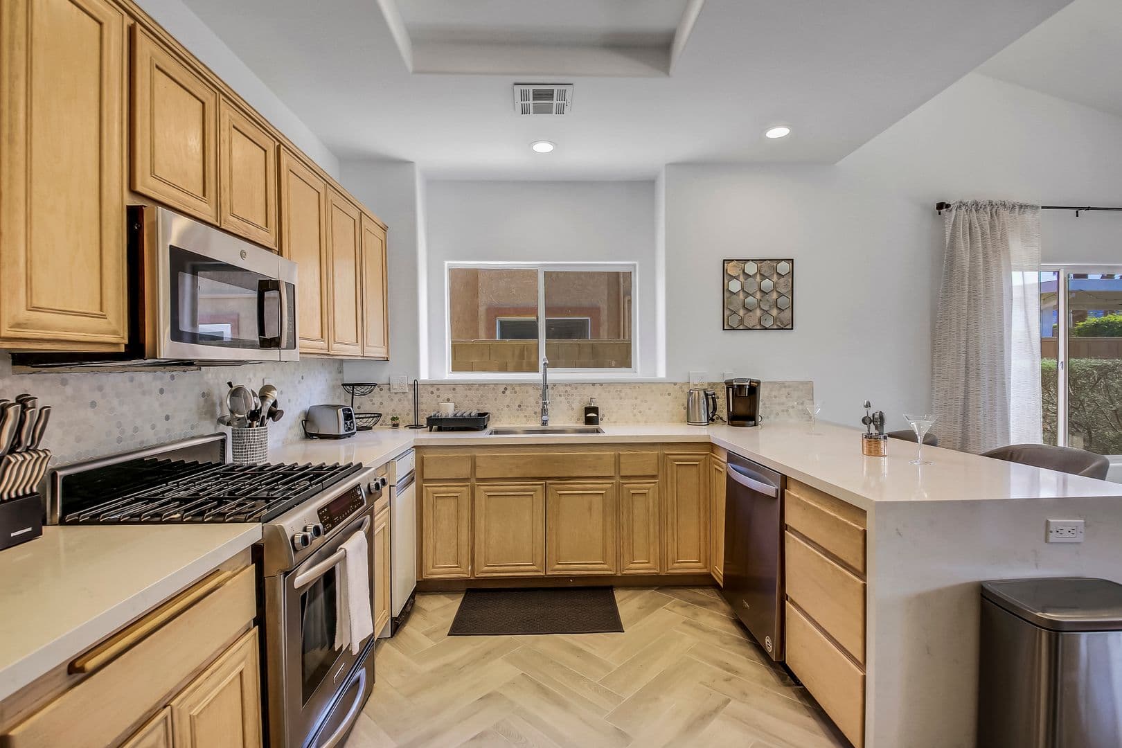 La Quinta House: 44595 Milago Dr.