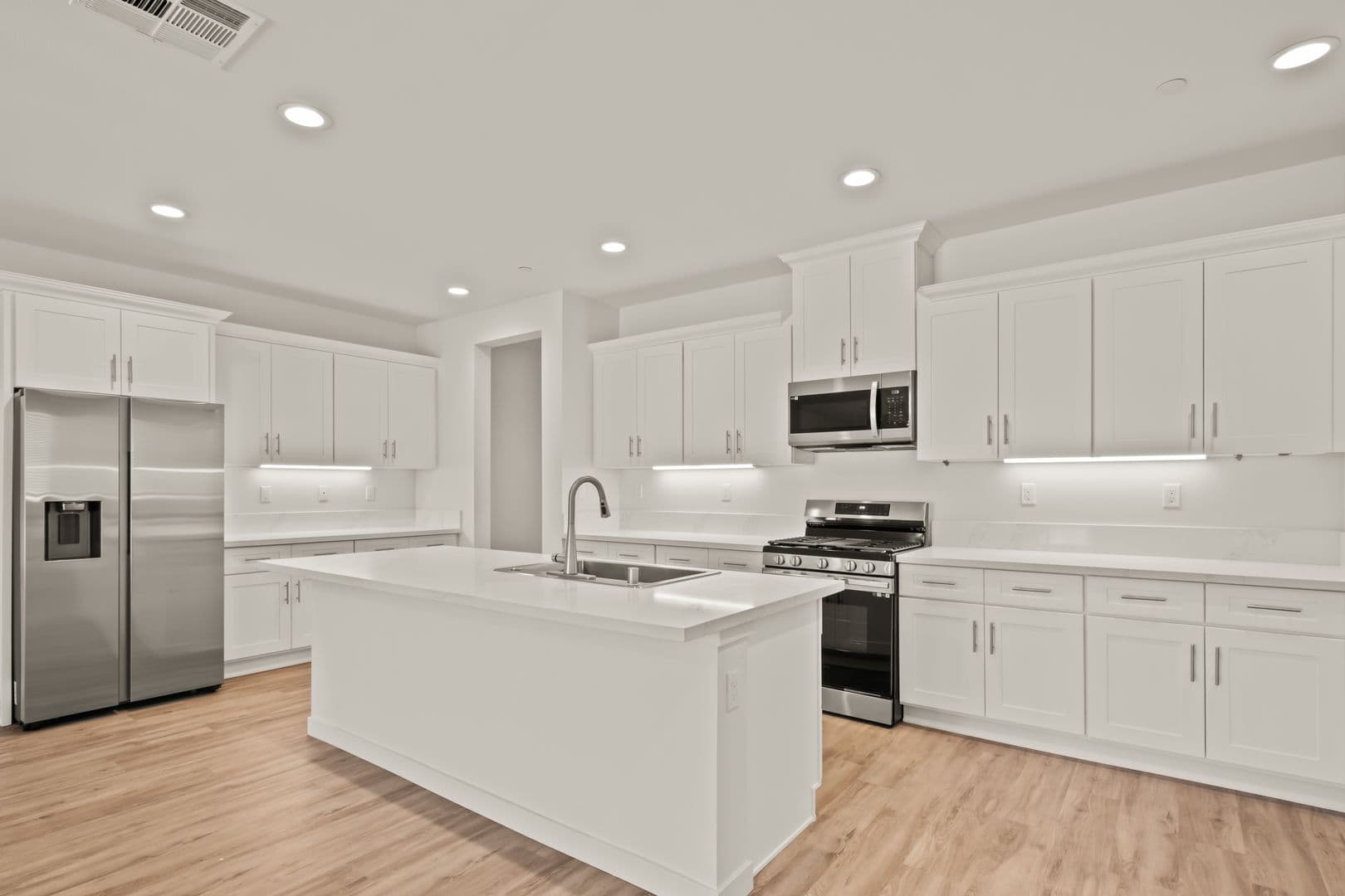 Indio House: 49110 Cochran Drive