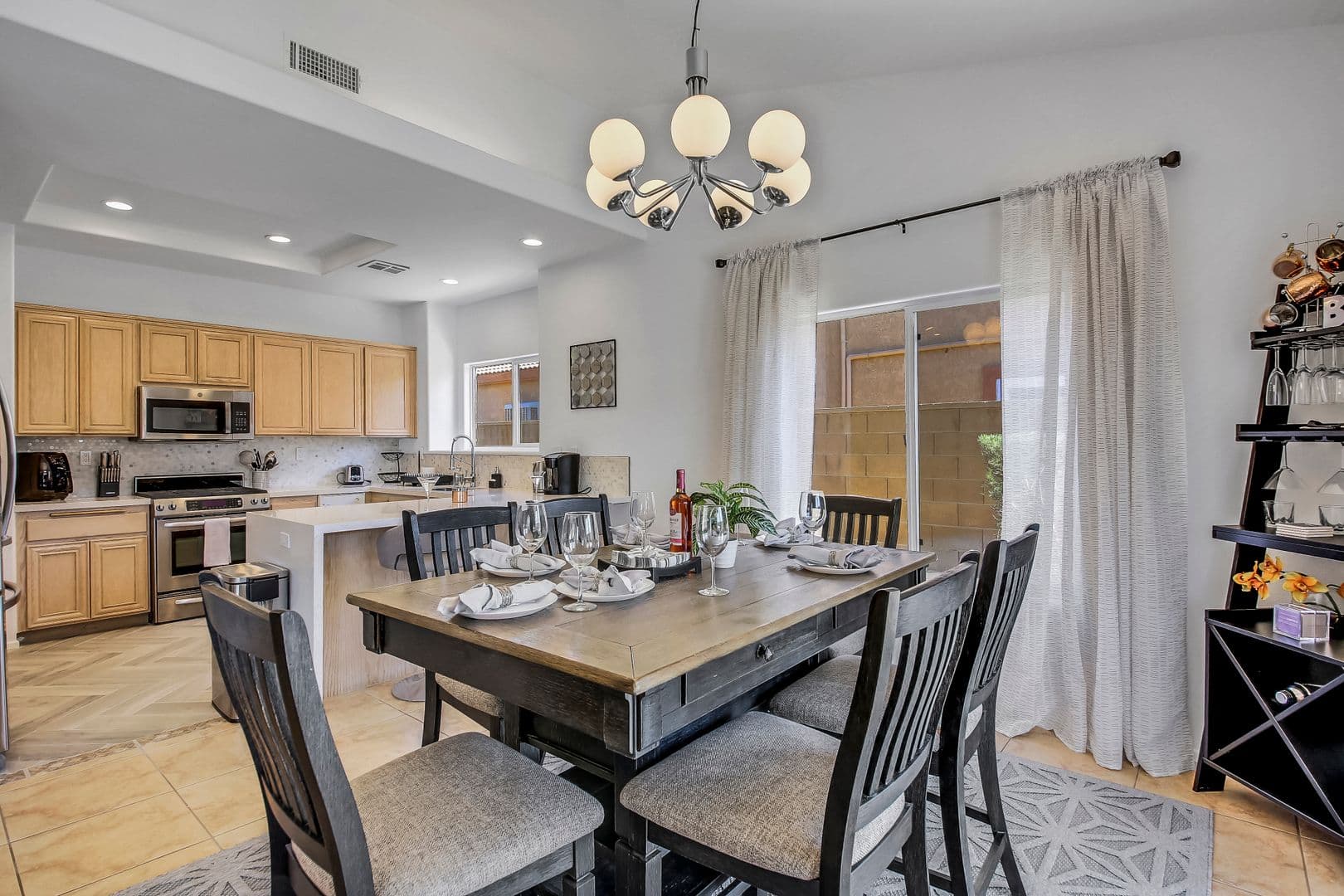 La Quinta House: 44595 Milago Dr.