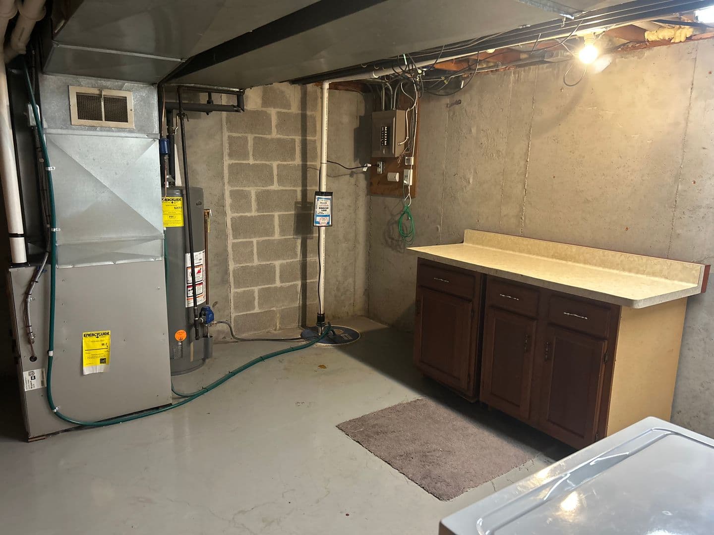 Neenah Apartment: 1001/1003/1005/1007 Brookwood Drive