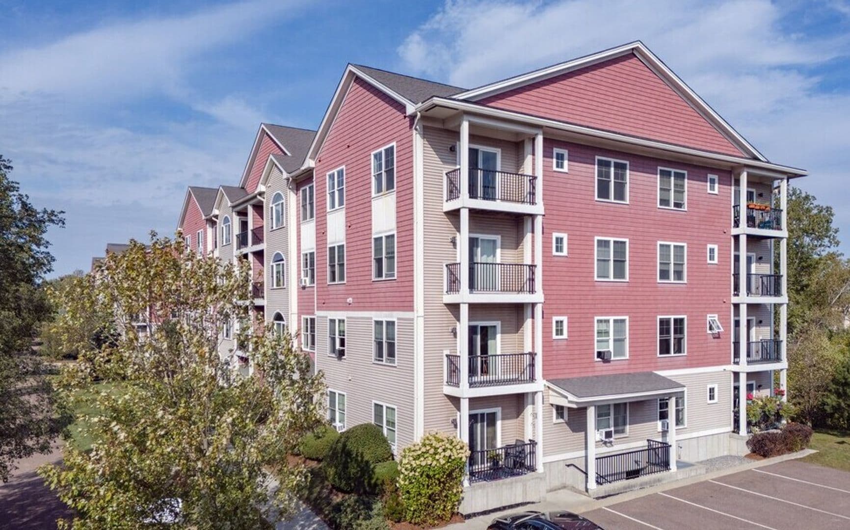 South Burlington Apartment: 326 376 Quarry Hill Road
