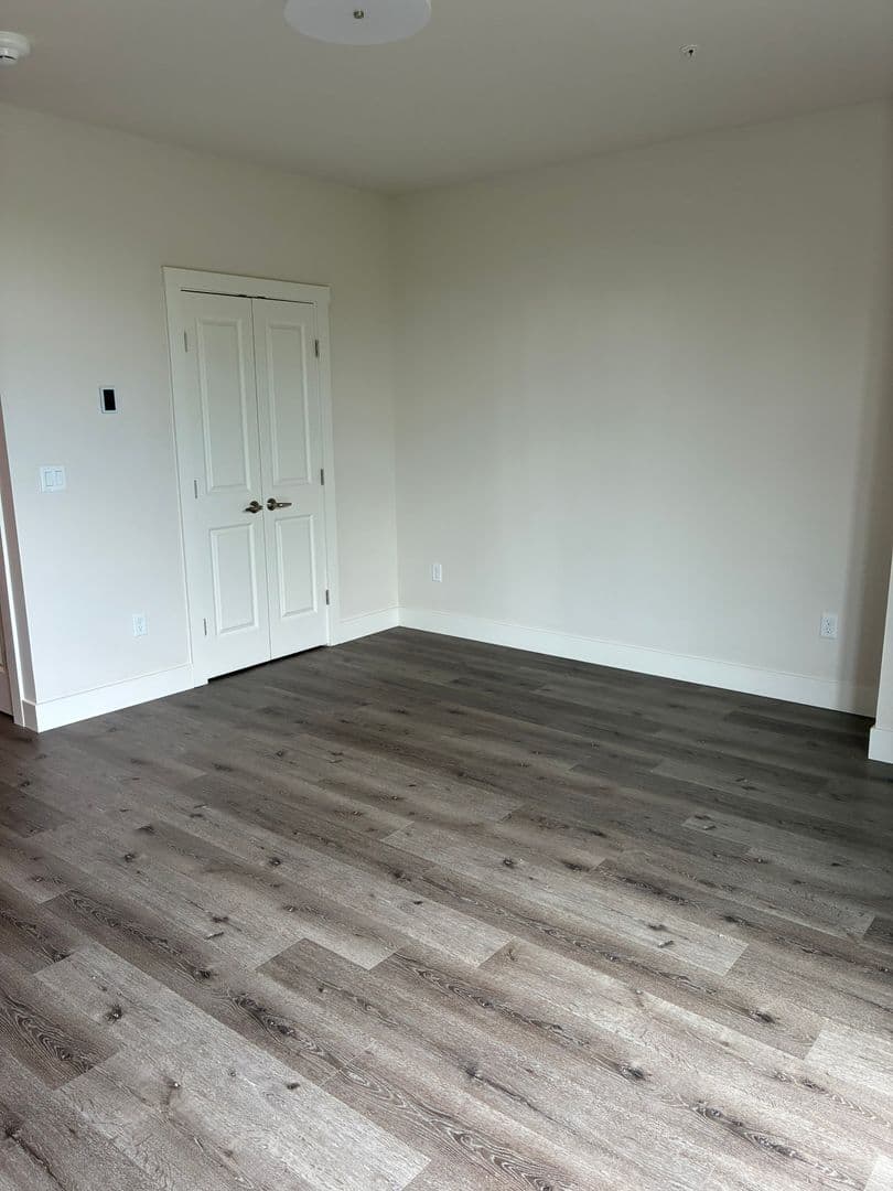 South Burlington Apartment: 61 North Dorset Street