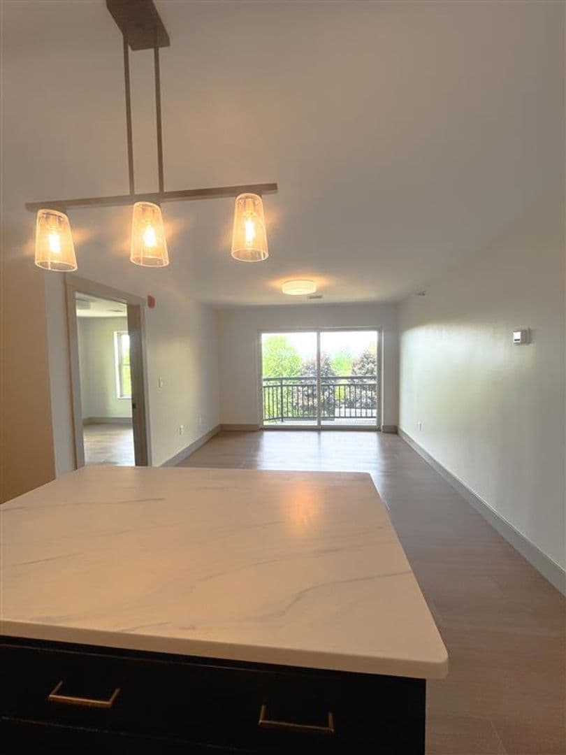 South Burlington Apartment: 151 Larkin Way