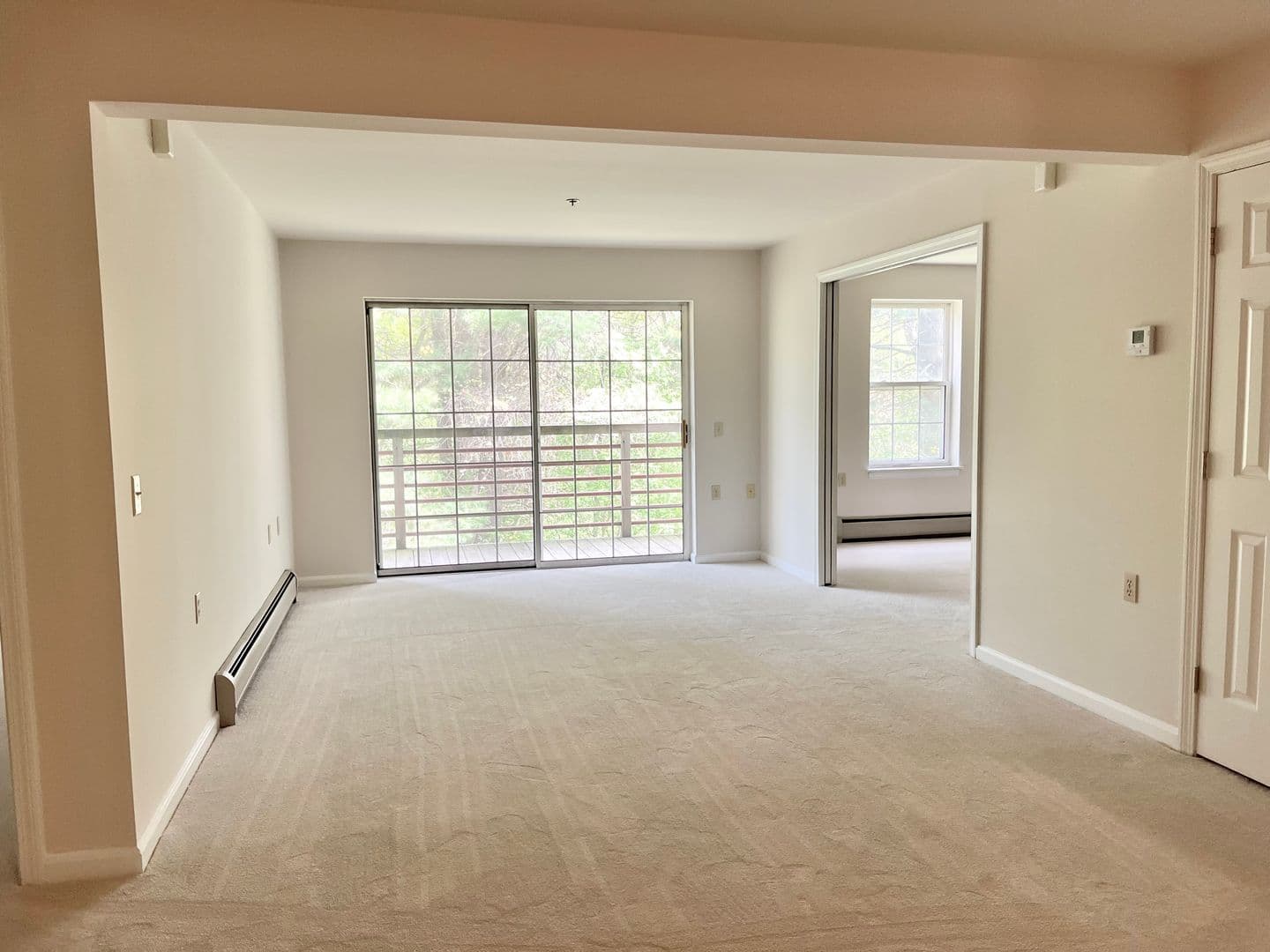 South Burlington Apartment: Olde Orchard Park