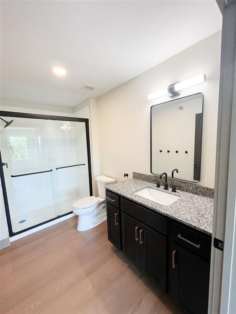 South Burlington Apartment: 151 Larkin Way