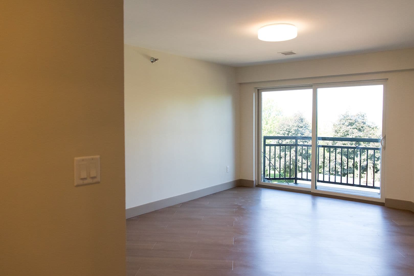South Burlington Apartment: 151 Larkin Way