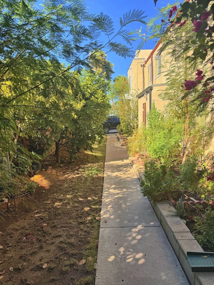 El Cajon Apartment: 345 N 1st St