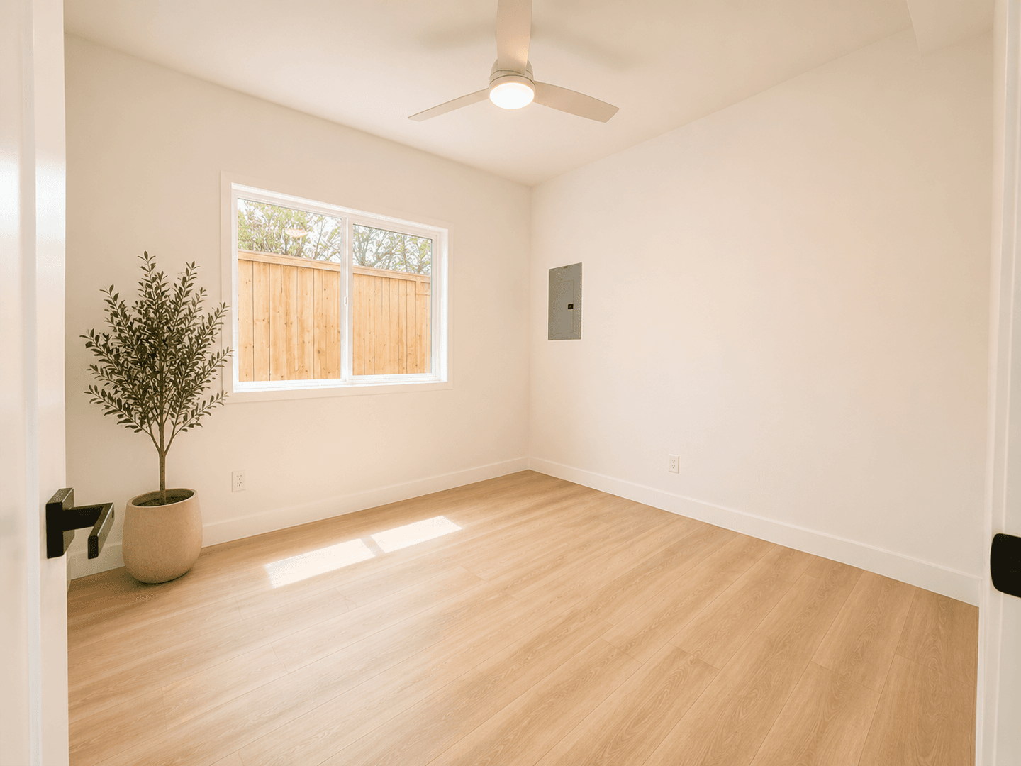 San Diego Apartment: 3367-3371 B St.