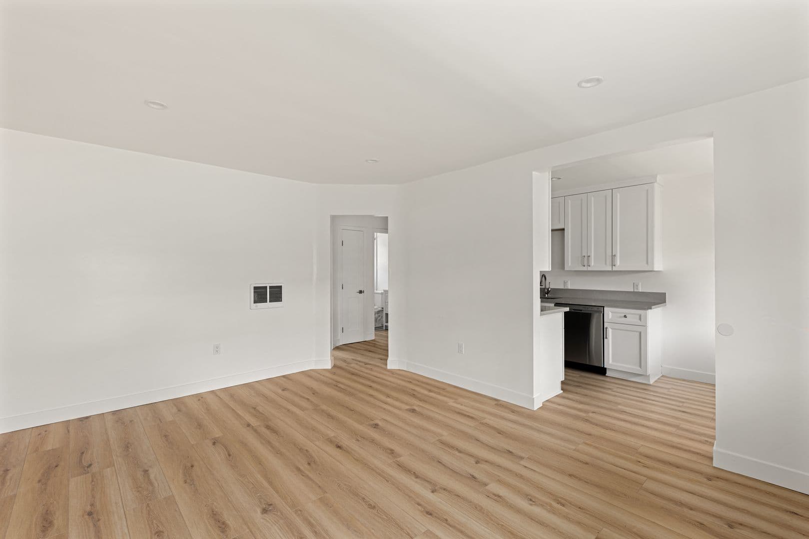 San Diego Apartment: 4055 Utah St