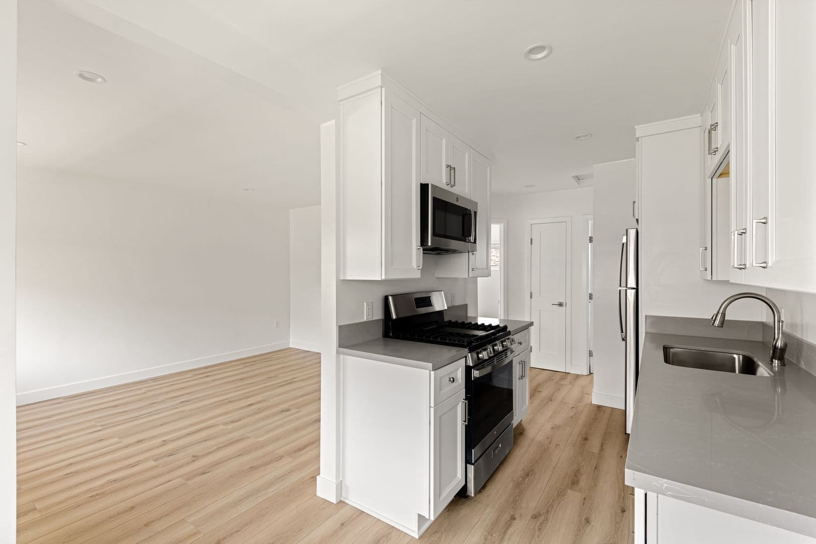 San Diego Apartment: 4055 Utah St