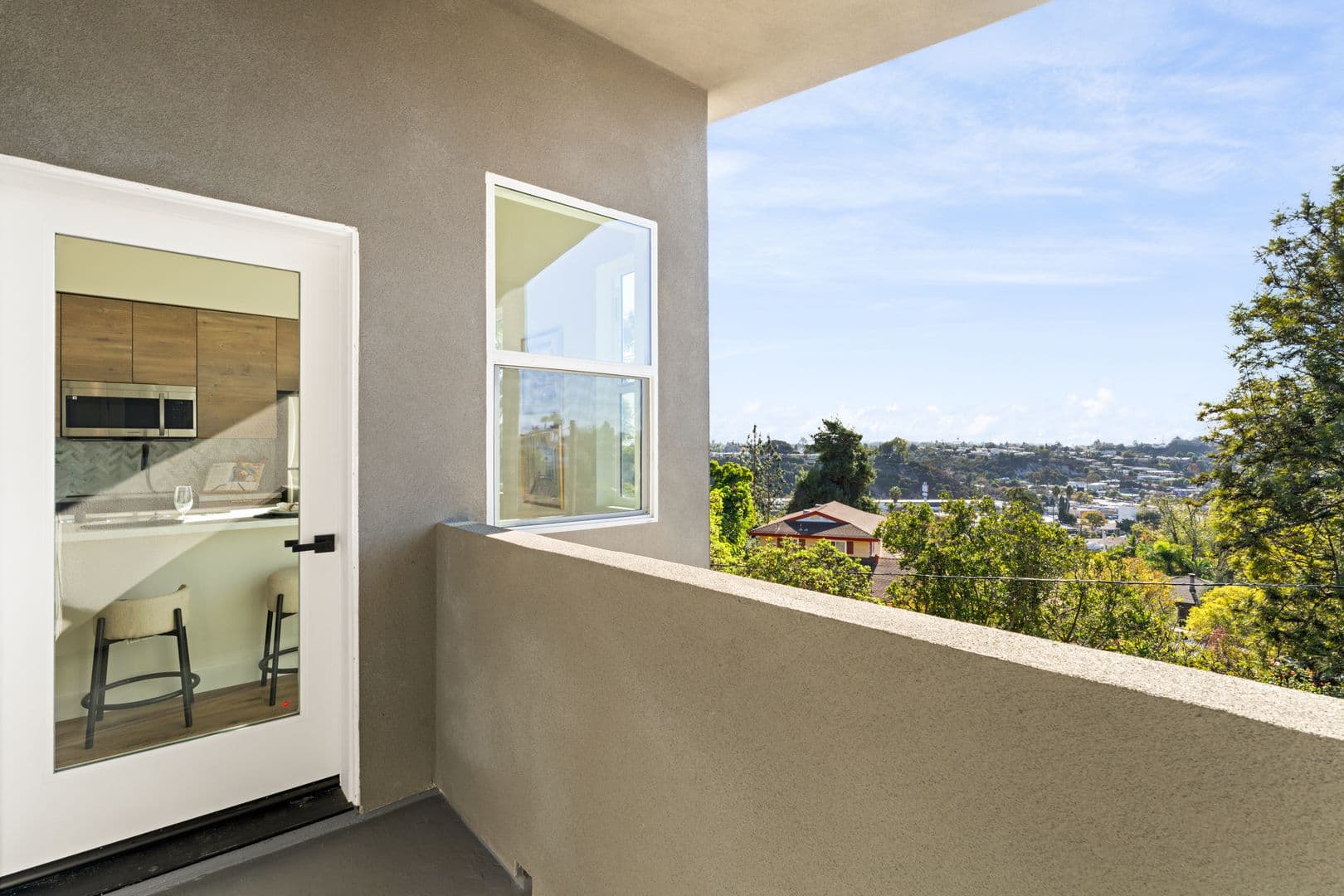 San Diego Apartment: 6285 Lorca Drive