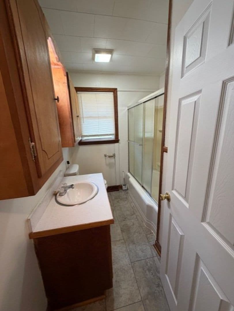 Elon House: 929 E. Haggard Avenue
