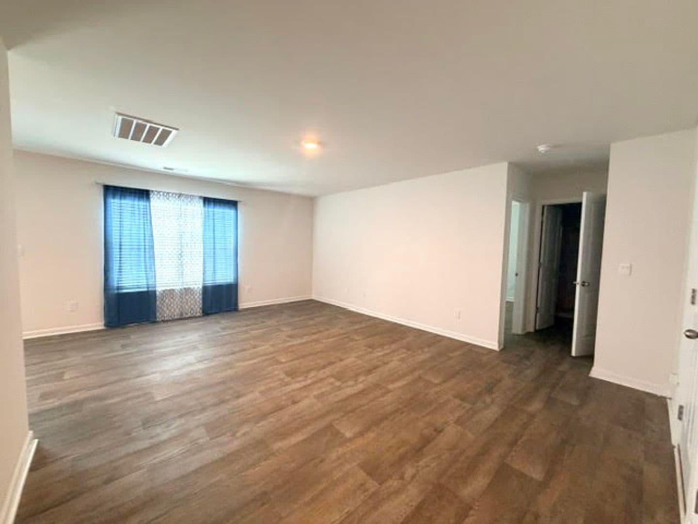Gibsonville House: 526 Leven Drive