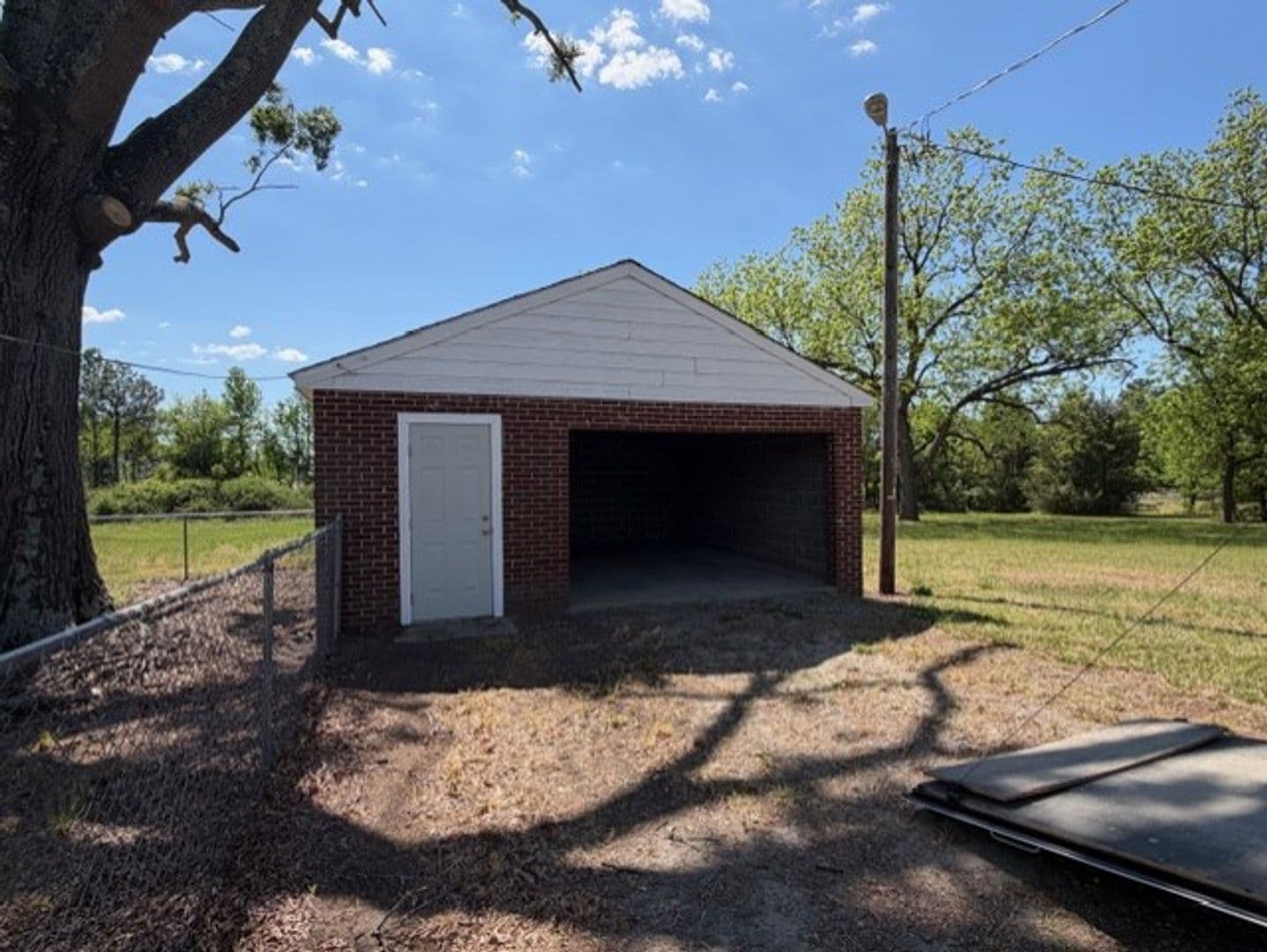 Elon House: 929 E. Haggard Avenue