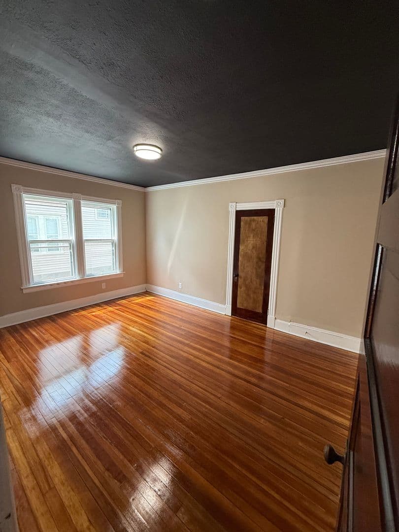Hartford Apartment: 260-262 Oxford St