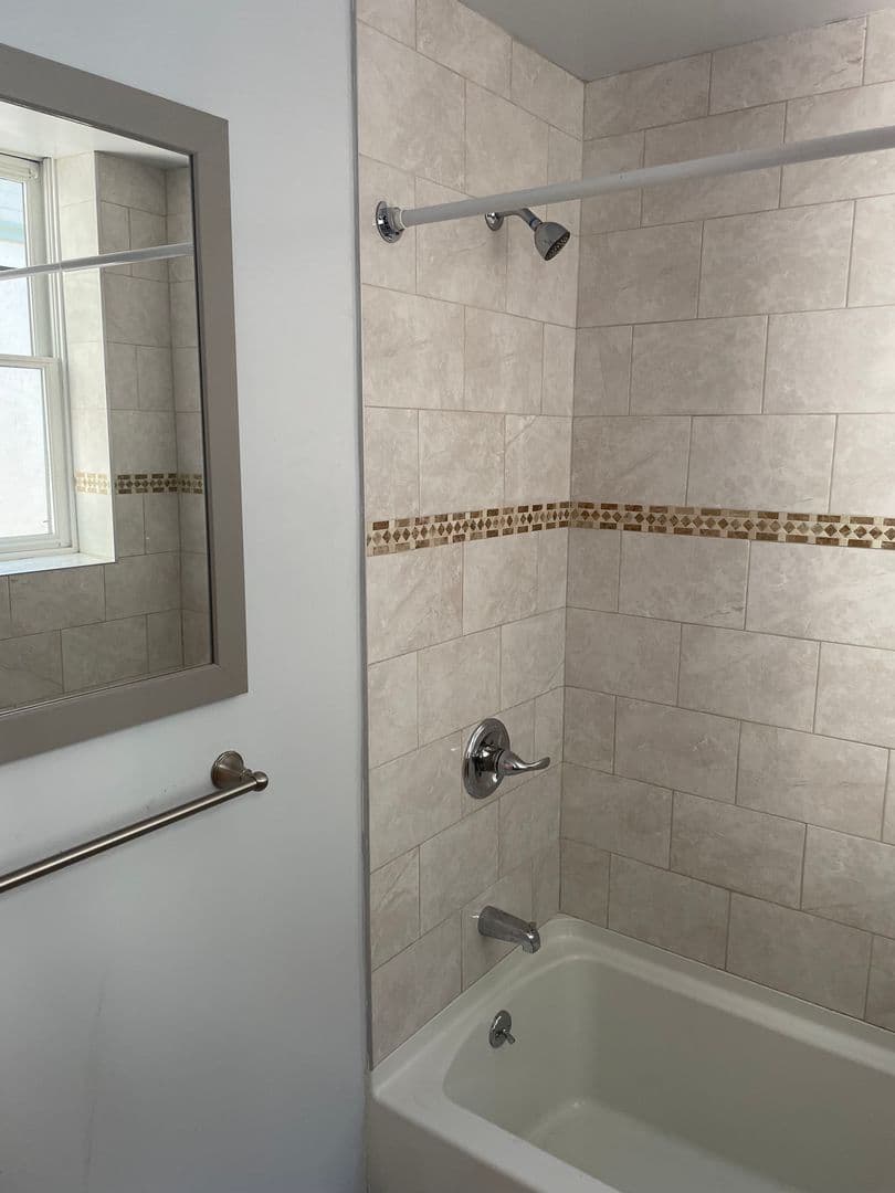 Hartford Apartment: 293-301 Farmington Ave.
