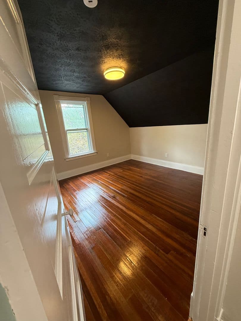 Hartford Apartment: 260-262 Oxford St