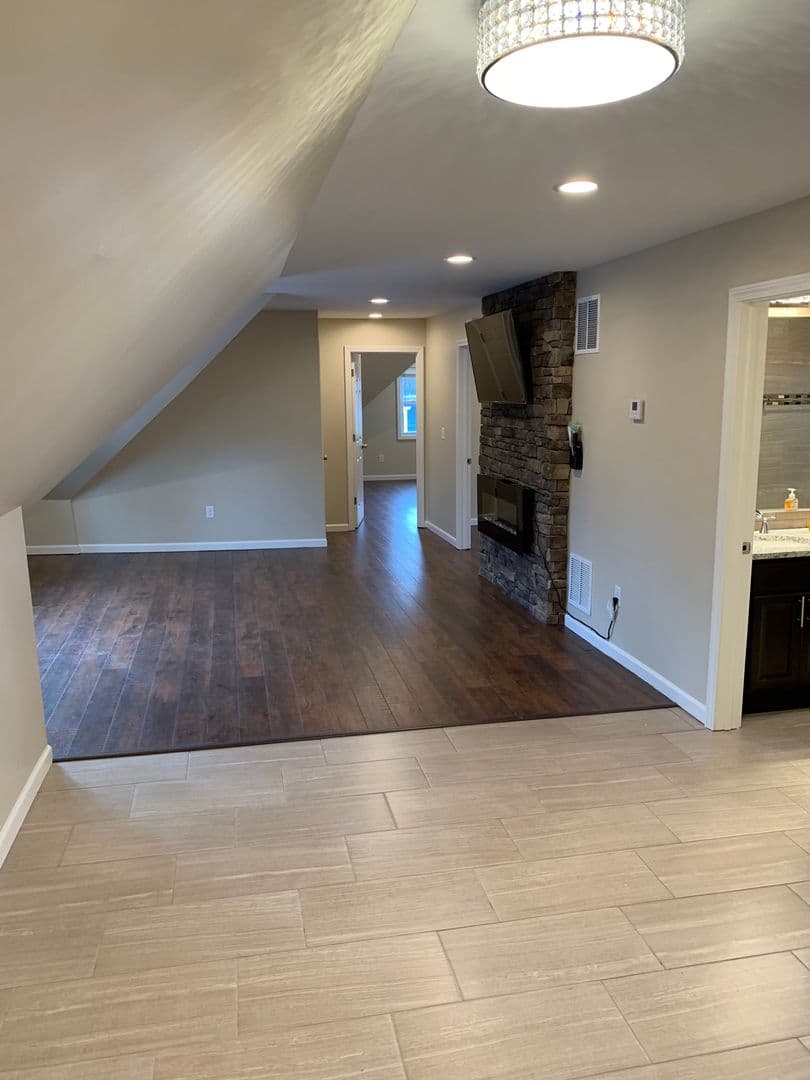 Hartford Apartment: 64 Oxford Street