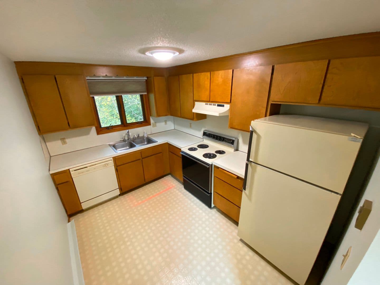 Plainville House: 16 Northampton Lane