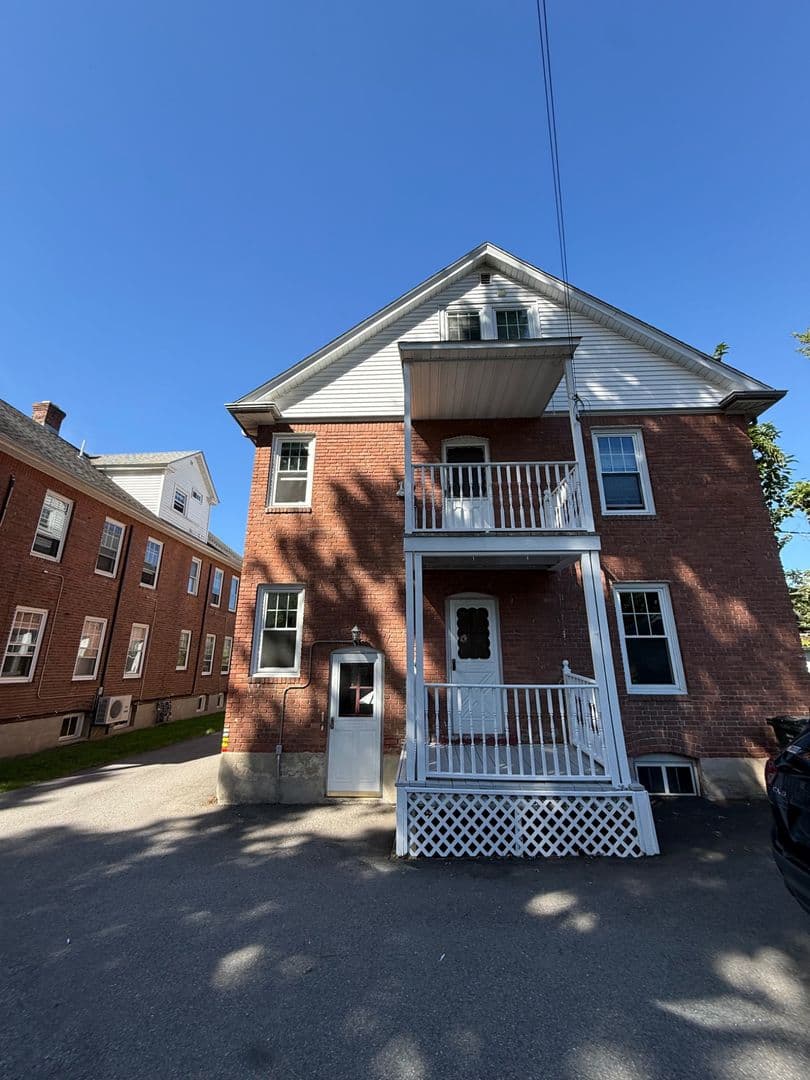 West Hartford Apartment: 76-78 Bretton Road