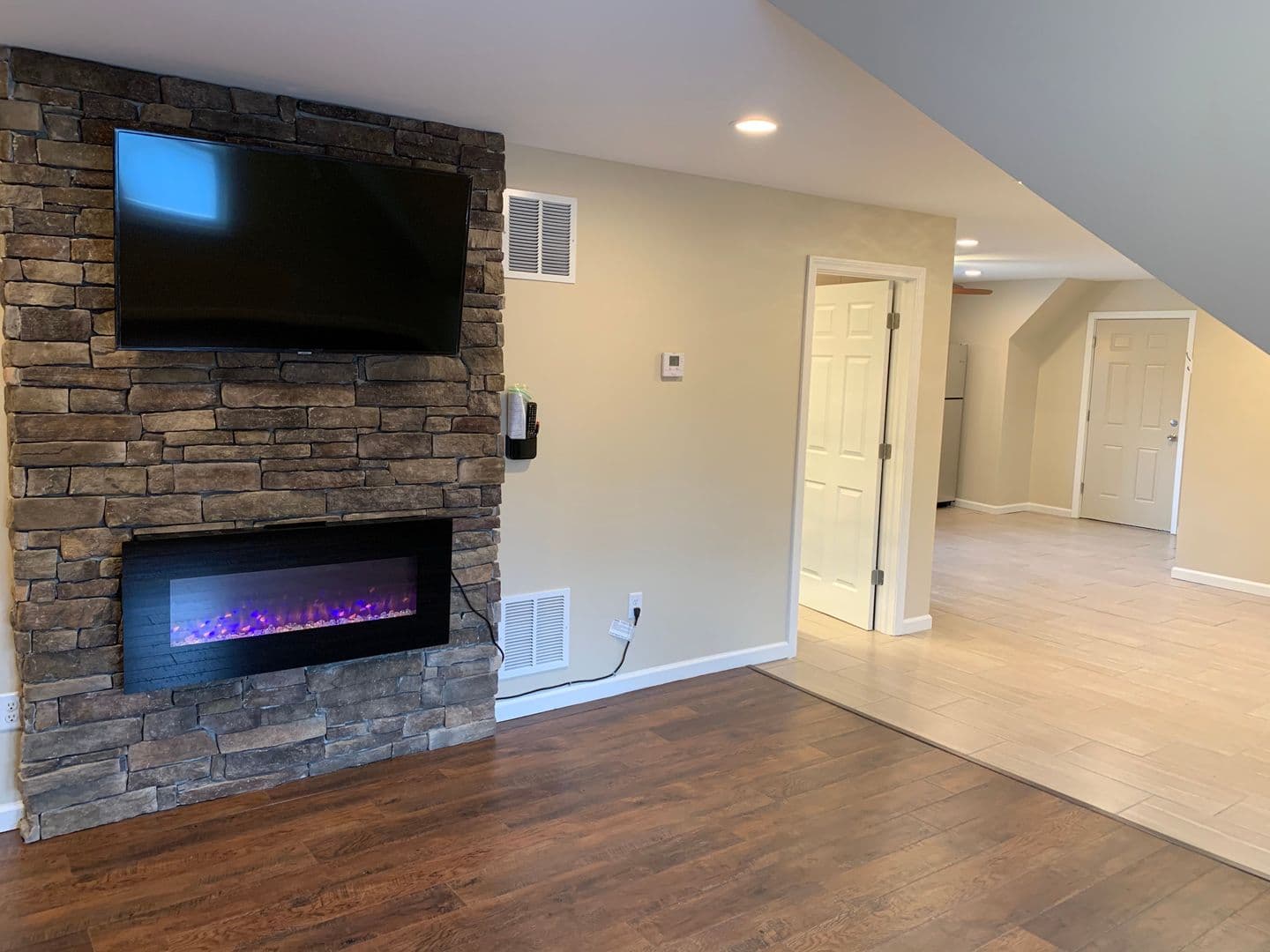 Hartford Apartment: 64 Oxford Street