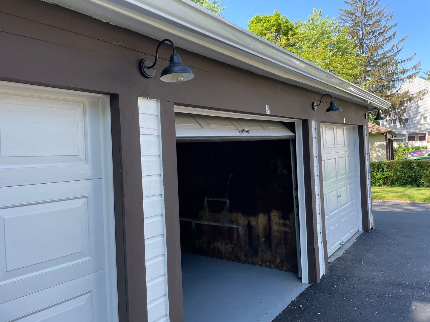 West Hartford Apartment: 33-35 Fairview St