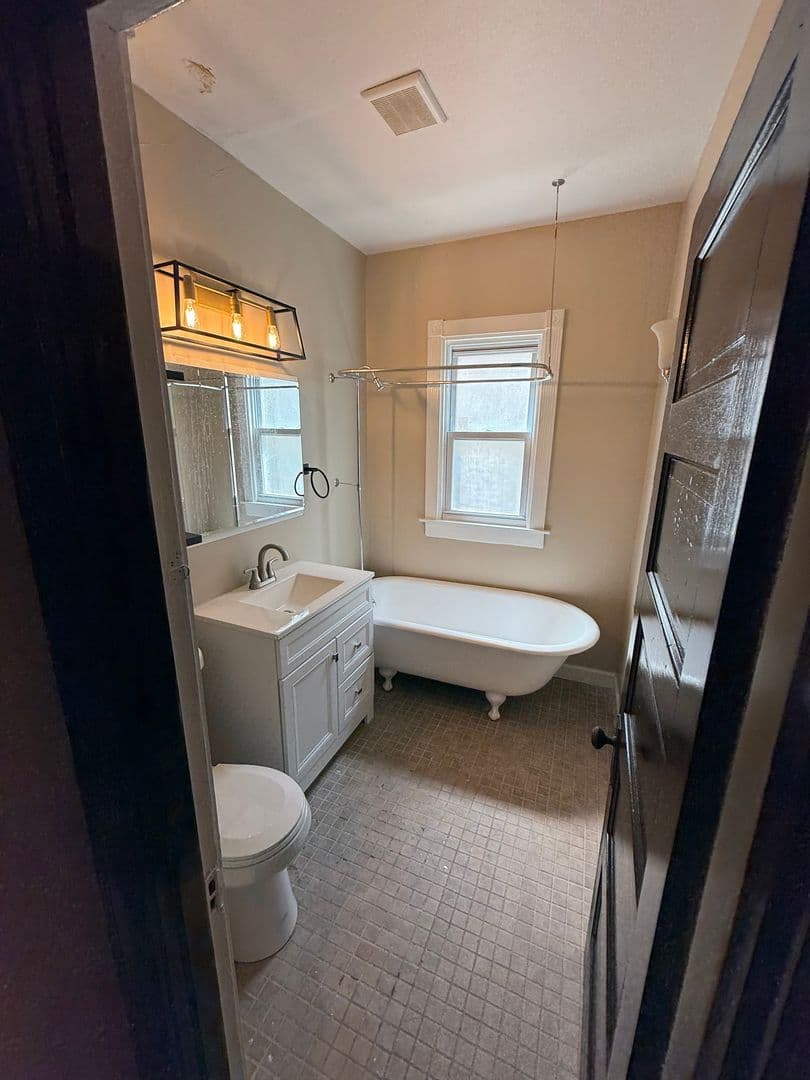 Hartford Apartment: 260-262 Oxford St