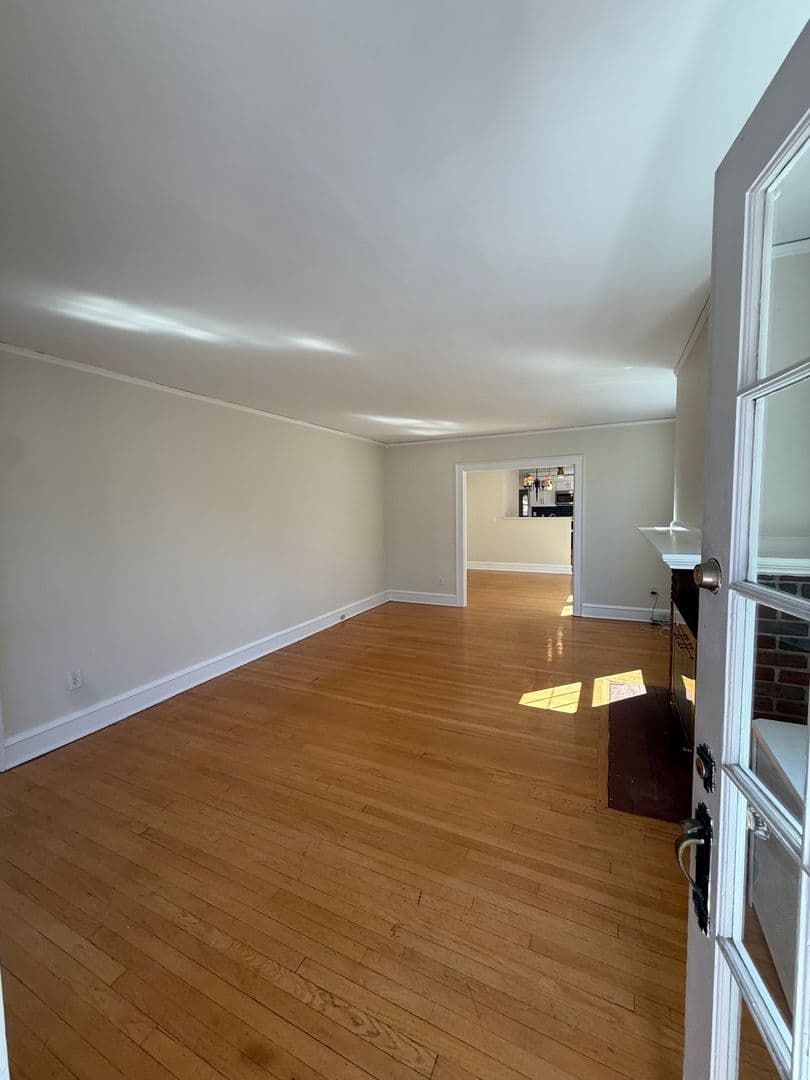 West Hartford Apartment: 76-78 Bretton Road