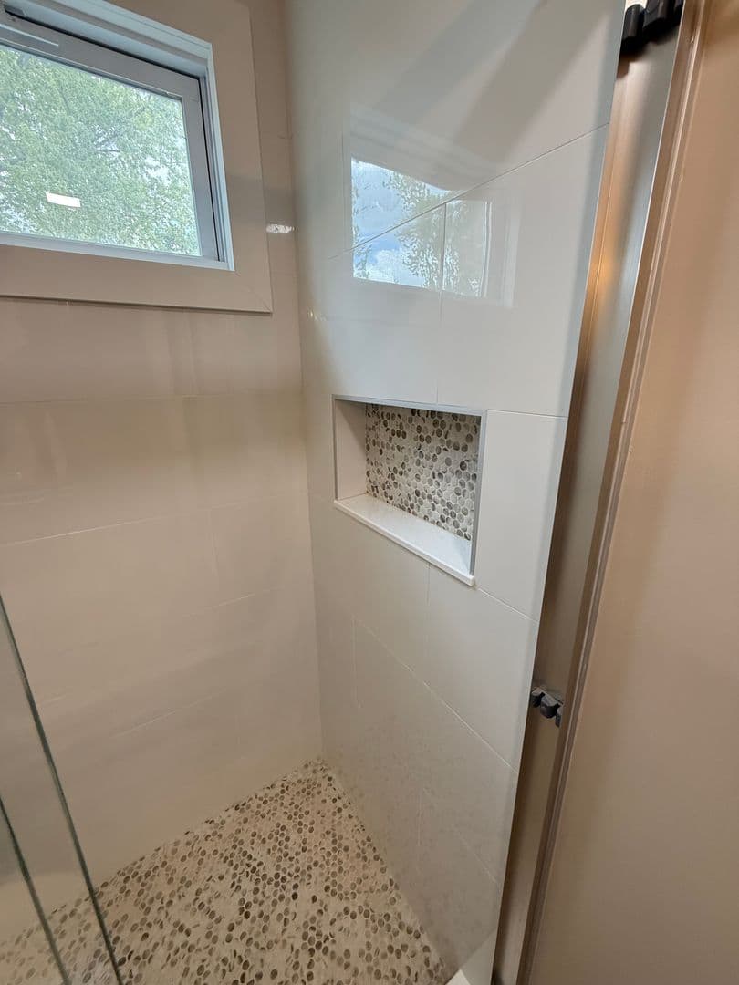 Hartford Apartment: 260-262 Oxford St