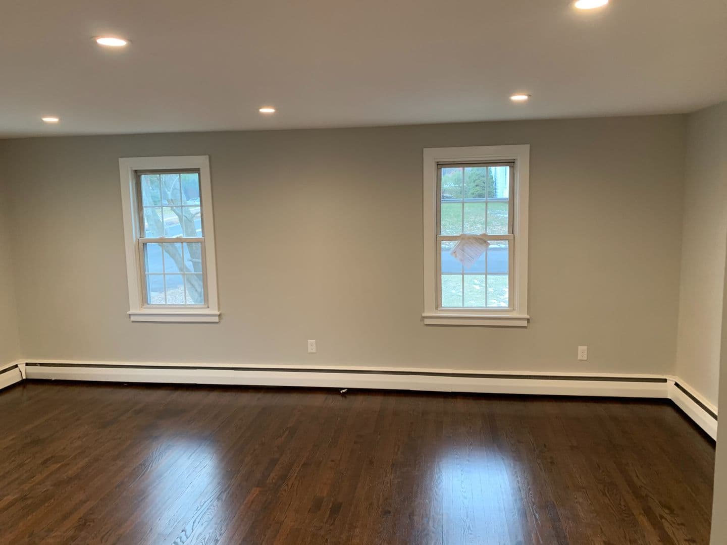Tariffville House: 54 Elm Street