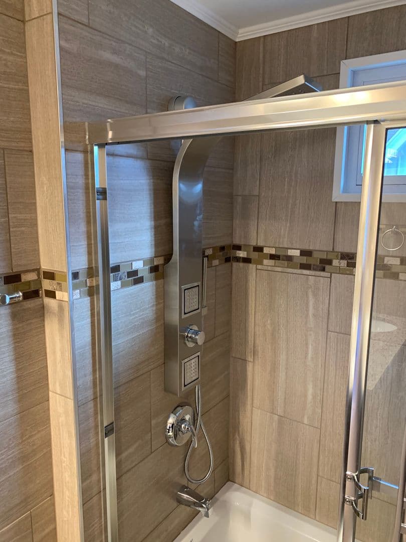 Hartford Apartment: 64 Oxford Street