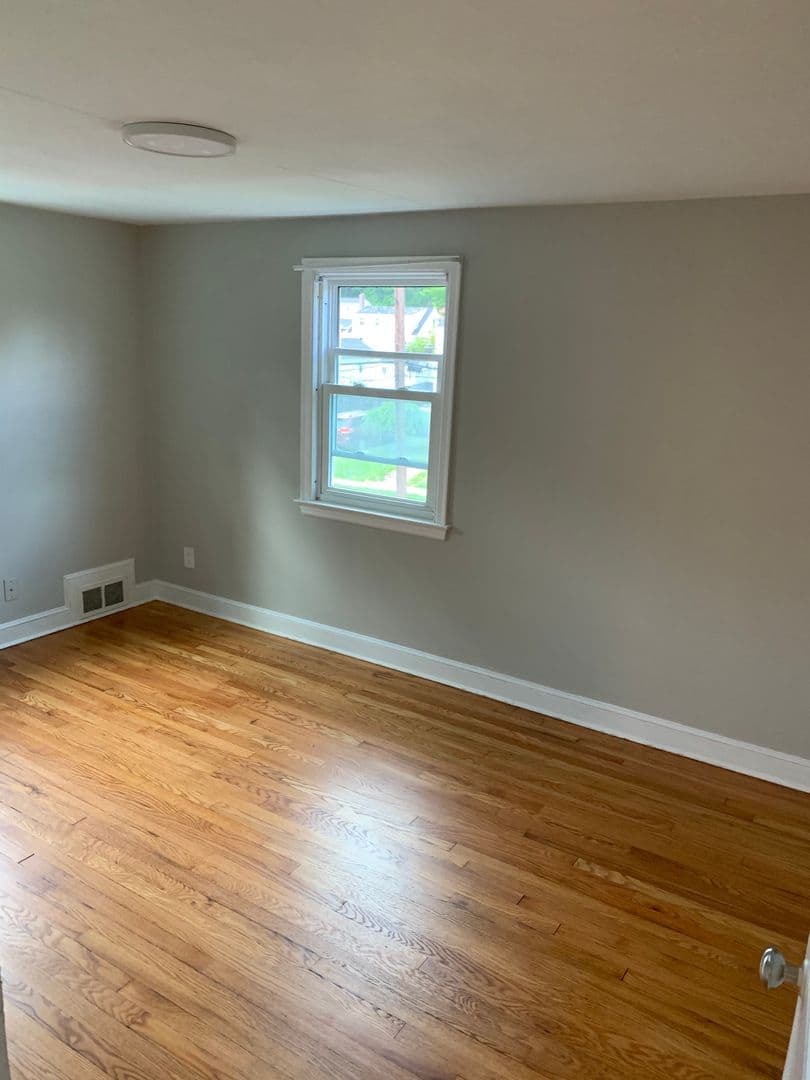 West Hartford House: 177 Abbotsford Ave.