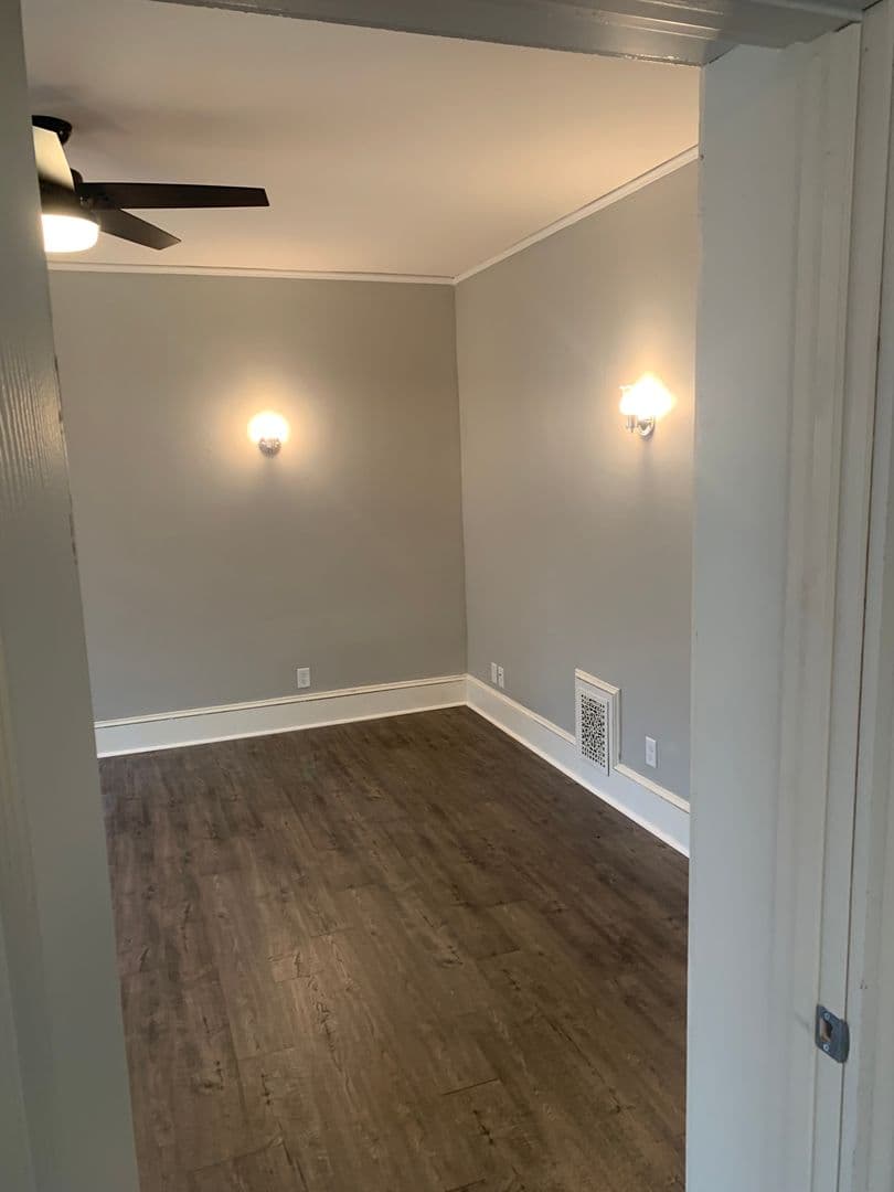 New Britain Apartment: 131 Lincoln St