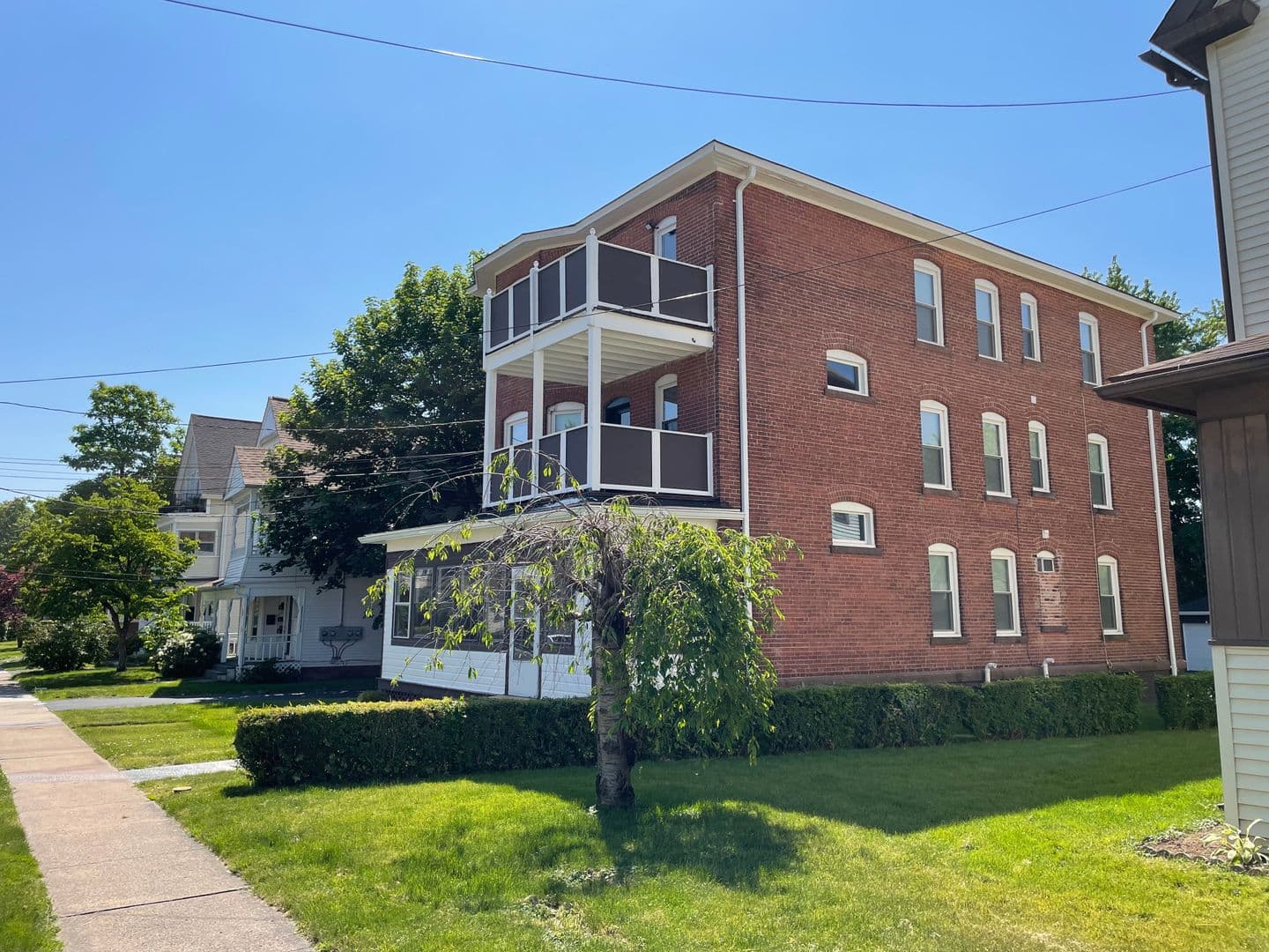 West Hartford Apartment: 33-35 Fairview St