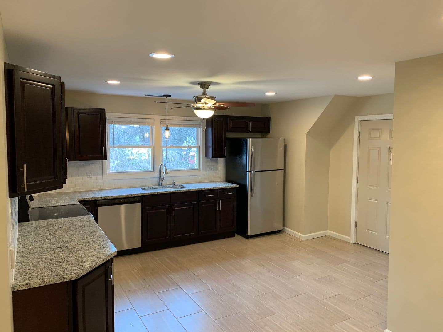 Hartford Apartment: 64 Oxford Street