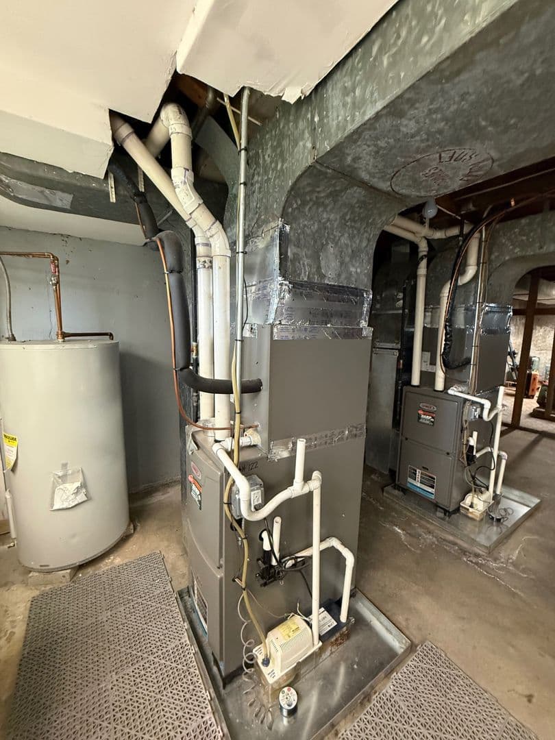 West Hartford Apartment: 120-122 Ardmore Road