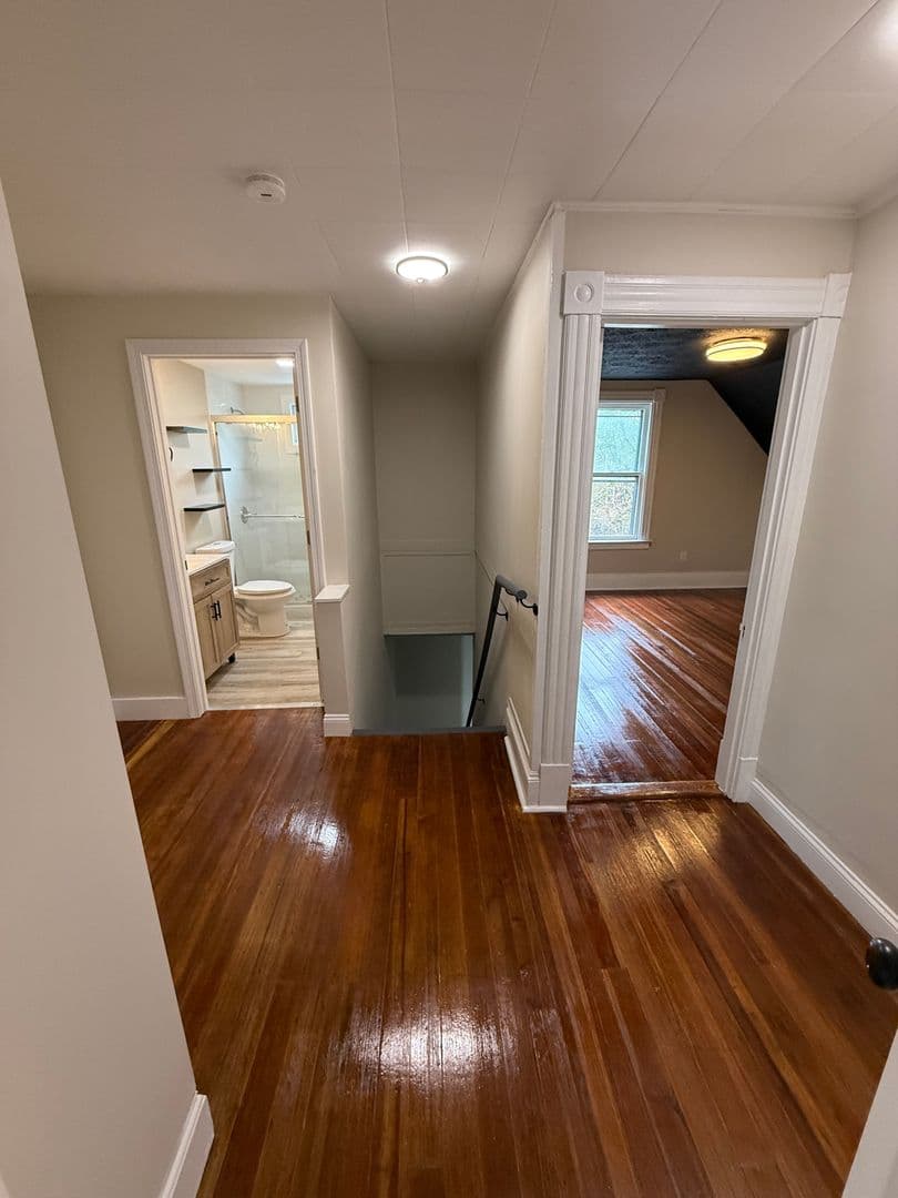 Hartford Apartment: 260-262 Oxford St
